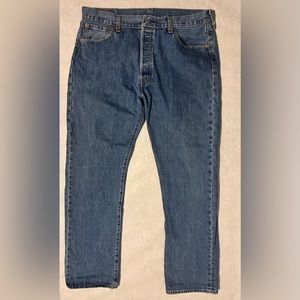 Women’s vintage Levi’s button up 501s